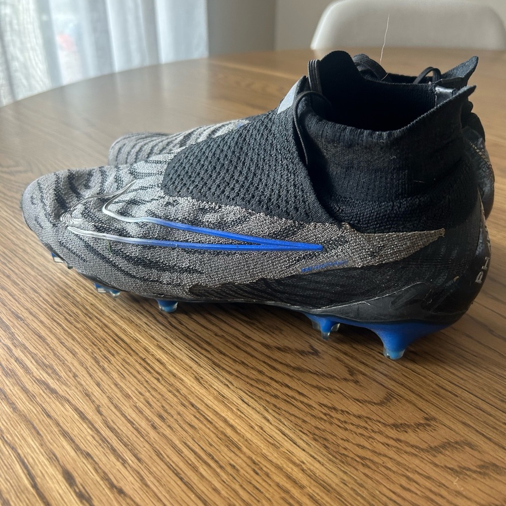 Men’s soccer cleats. Nike Phantom